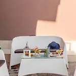 Andela 5 アパート *