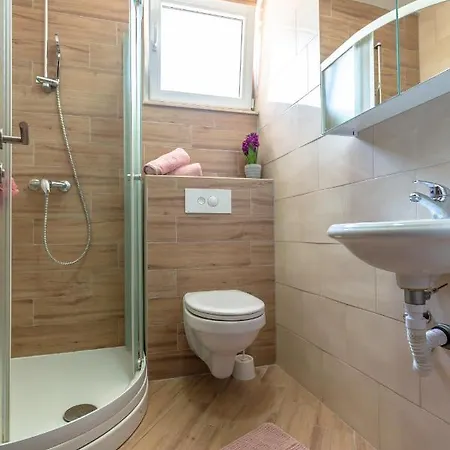 Andela 5 Appartement Makarska